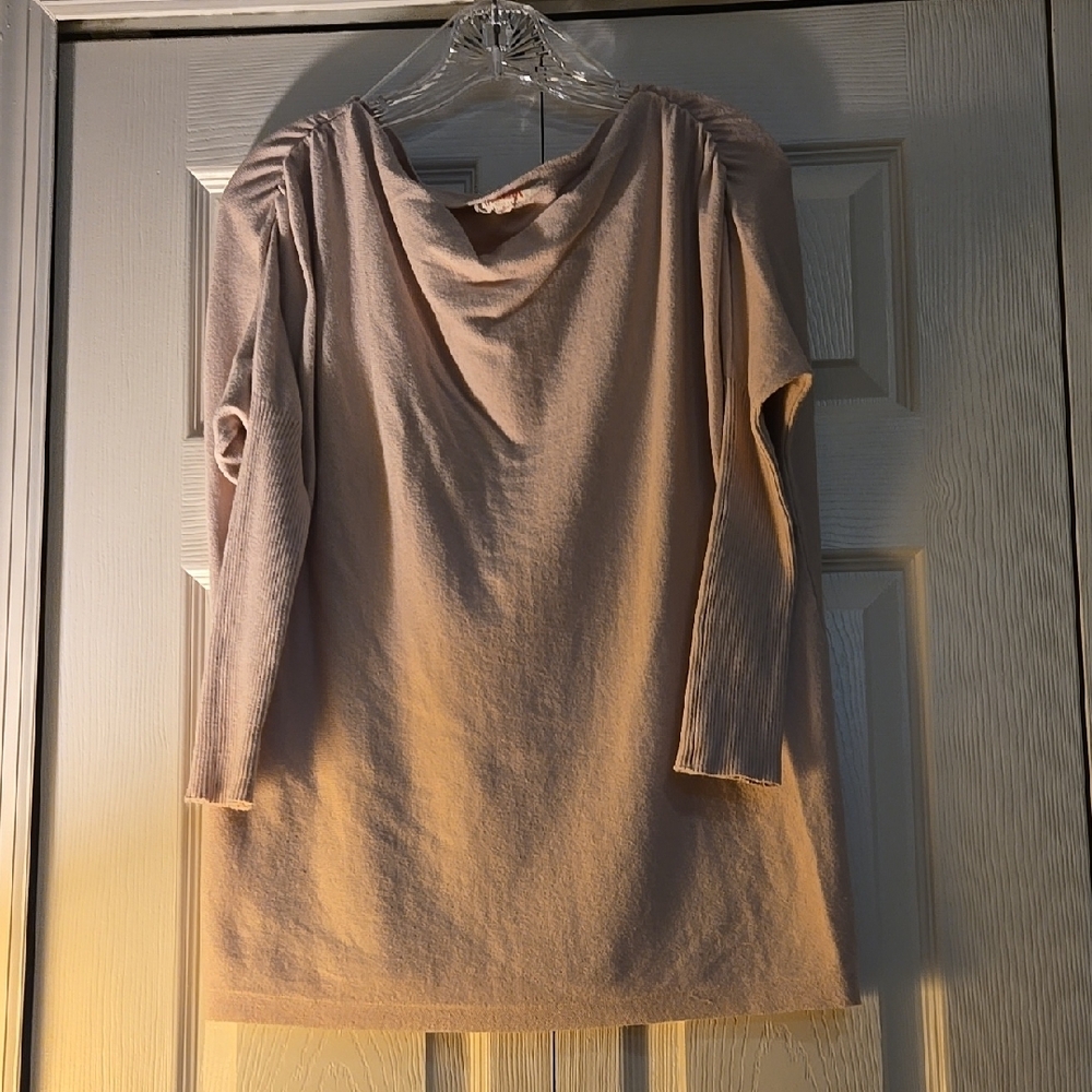 Elegant Cream Long Sleeve Top